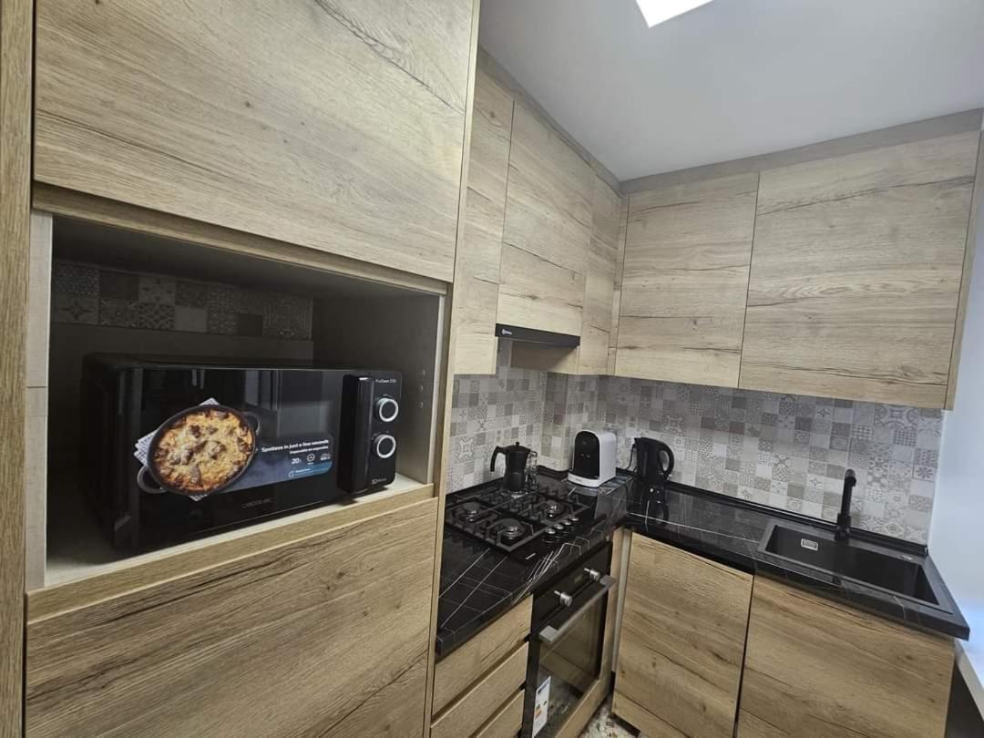 Terezia Apartamento Torrevieja Eksteriør bilde