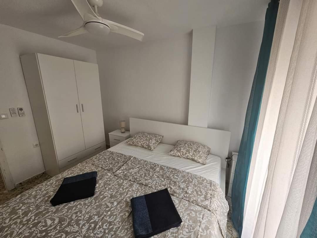Terezia Apartamento Torrevieja Eksteriør bilde