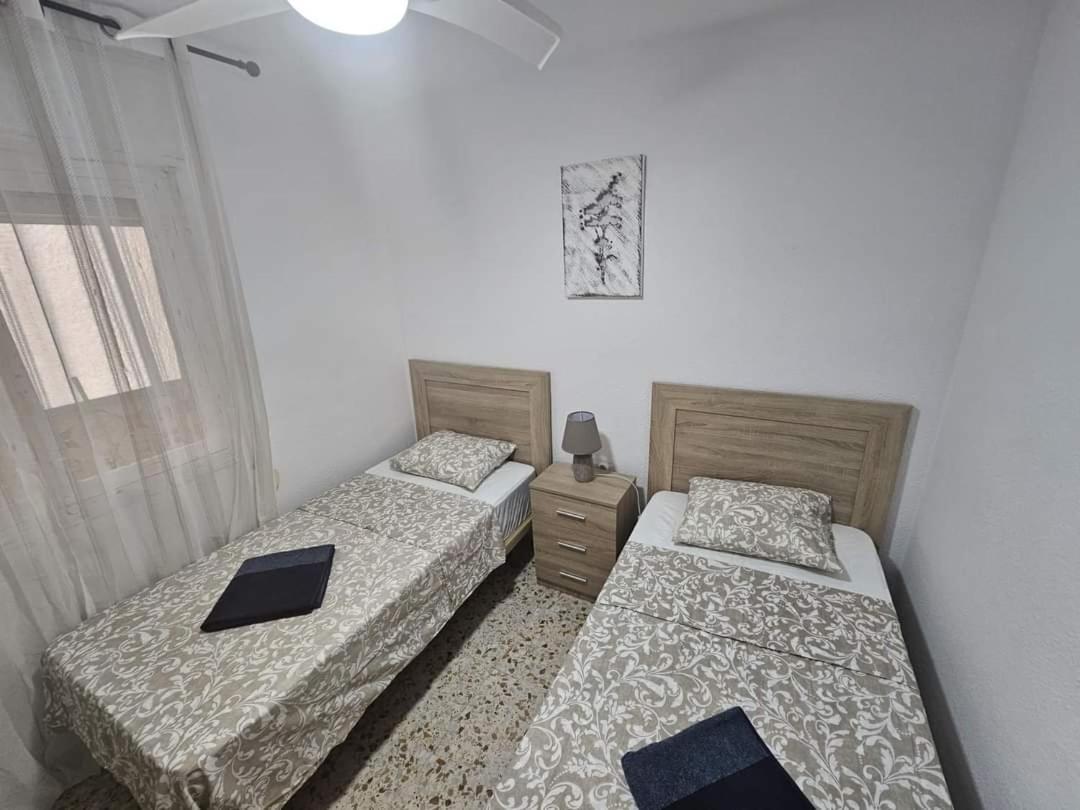 Terezia Apartamento Torrevieja Eksteriør bilde